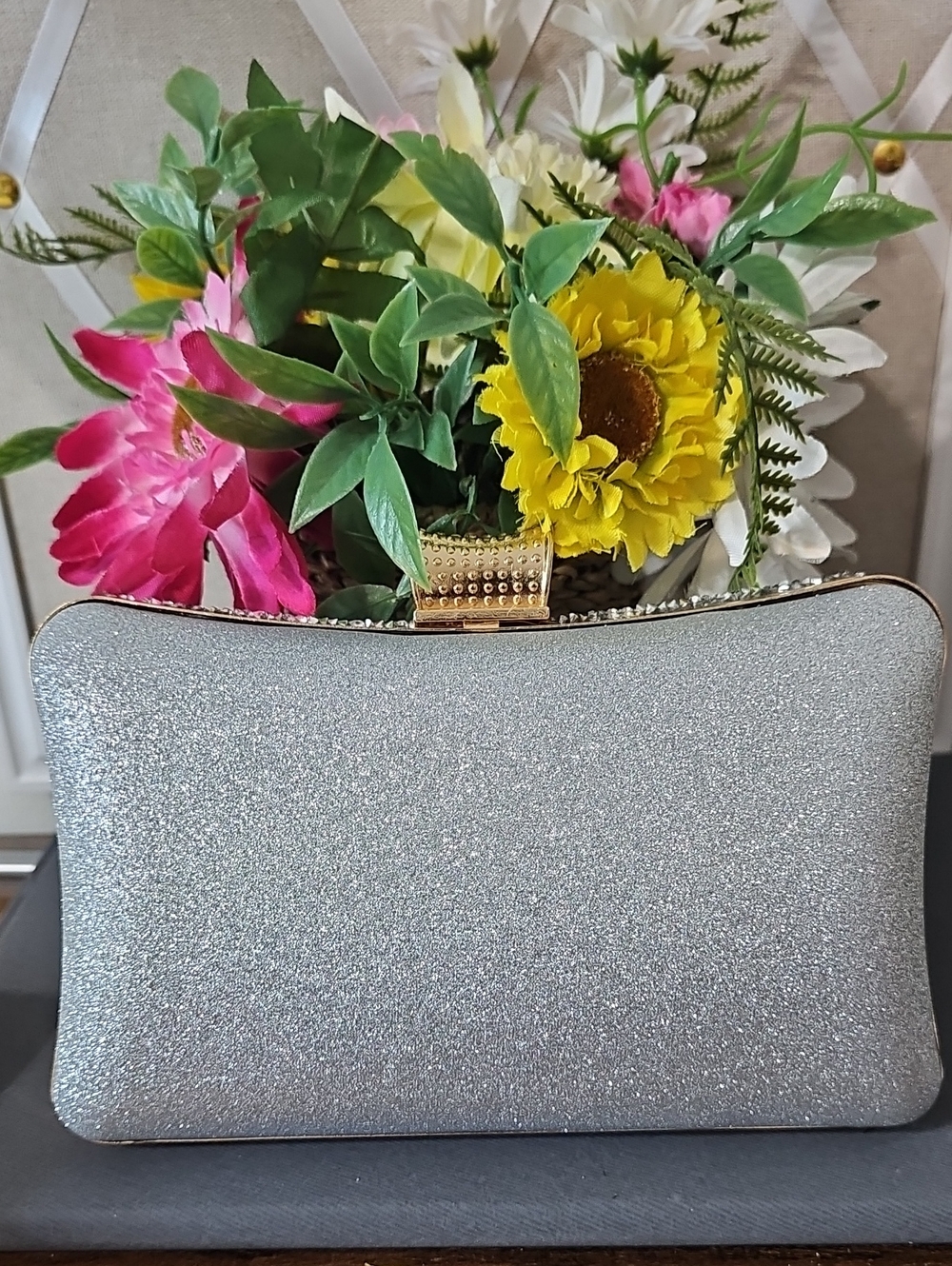 Sassified Boutique Nwt Silver Crystal Embellished Evening Clutch - Picture 2 of 5
